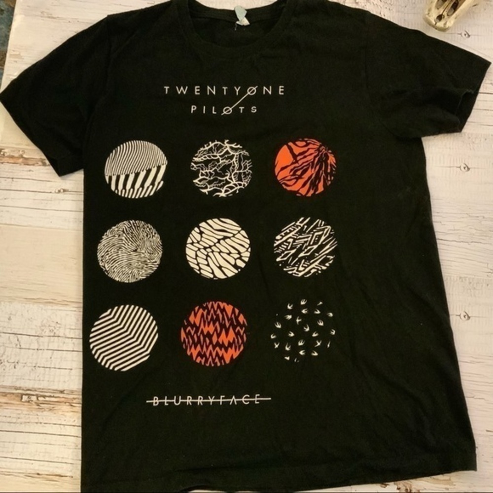 21 pilots blurry face graphic tour T-shirt M